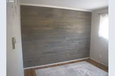 877 Pacific Ave, Coos Bay, OR 97420 - Photo 13