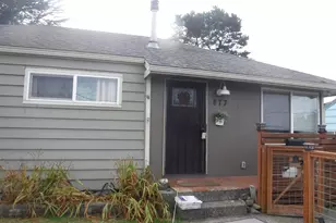 877 Pacific Ave, Coos Bay, OR 97420 - Photo 7