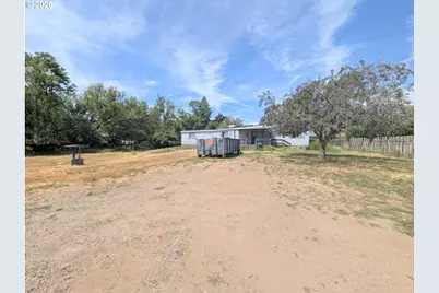520 N 4th St, Union, OR 97883 - Photo 1