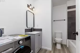 708 N Killingsworth St, Portland, OR 97217 - Photo 13