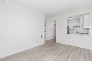 708 N Killingsworth St, Portland, OR 97217 - Photo 9