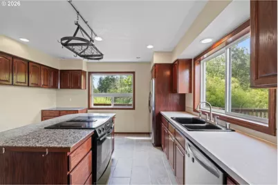 4955 Green Mountain Rd, Kalama, WA 98625 - Photo 11