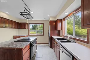 4955 Green Mountain Rd, Kalama, WA 98625 - Photo 11