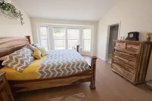 220 SE 11th St, Hermiston, OR 97838 - Photo 9