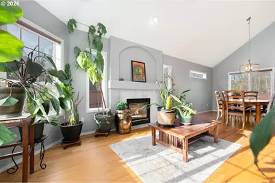 531 NE Meadow Dr, Portland, OR 97211 - Photo 7