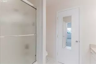 6645 W Burnside St, Portland, OR 97210 - Photo 21