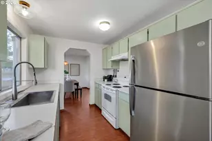 16082 SW 93rd Ave, Tigard, OR 97224 - Photo 13