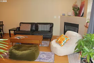 2743 SE 98th Ave, Portland, OR 97266 - Photo 9