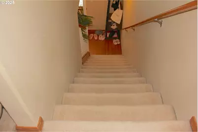 2743 SE 98th Ave #2, Portland, OR 97266 - Photo 15