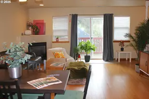 2743 SE 98th Ave, Portland, OR 97266 - Photo 5