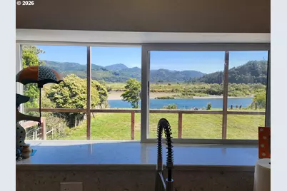 95452 N Bank Rogue River Rd, Gold Beach, OR 97444 - Photo 3