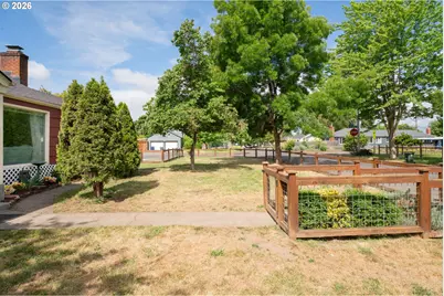 3390 Bell Ave, Eugene, OR 97402 - Photo 5
