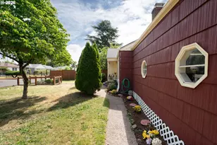 3390 Bell Ave, Eugene, OR 97402 - Photo 3