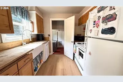 3390 Bell Ave, Eugene, OR 97402 - Photo 21