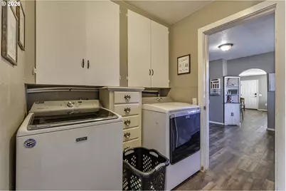 125 SW Harrison St, Sheridan, OR 97378 - Photo 23