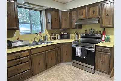 1239 N Myrtle Rd, Myrtle Creek, OR 97457 - Photo 15