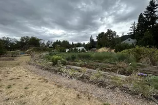 1239 N Myrtle Rd, Myrtle Creek, OR 97457 - Photo 37