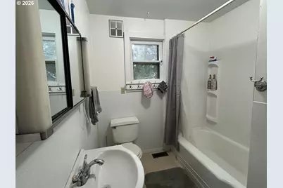 1239 N Myrtle Rd, Myrtle Creek, OR 97457 - Photo 27
