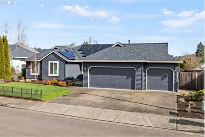 2010 N Nugget Ln, Newberg, OR 97132 - Photo 3