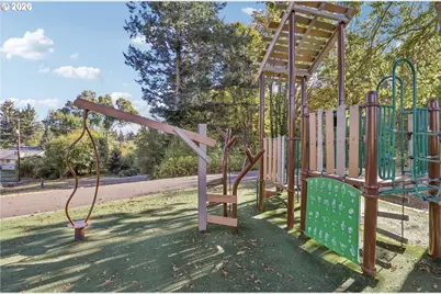 2250 SW Burbank Ave, Portland, OR 97225 - Photo 5