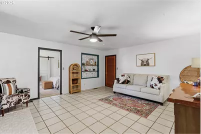 1997 Castle Ave, Roseburg, OR 97471 - Photo 15