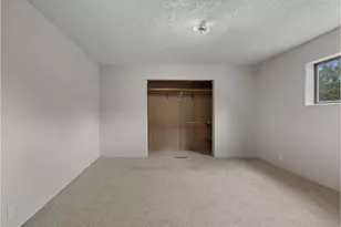5327 SE Ogden St, Portland, OR 97206 - Photo 11