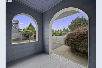 5327 SE Ogden St, Portland, OR 97206 - Photo 3