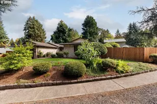 10405 SW Paulina Dr, Tualatin, OR 97062 - Photo 3