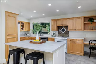 10405 SW Paulina Dr, Tualatin, OR 97062 - Photo 21
