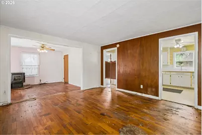 940 W M St, Springfield, OR 97477 - Photo 7
