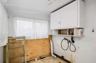 940 W M St, Springfield, OR 97477 - Photo 21