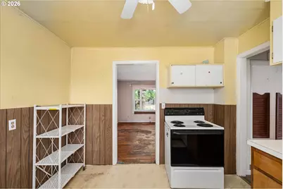 940 W M St, Springfield, OR 97477 - Photo 19
