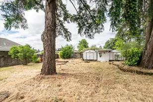 940 W M St, Springfield, OR 97477 - Photo 27