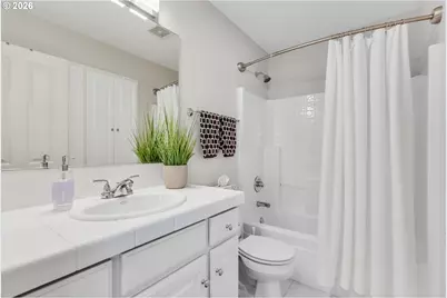 2526 NW Marsden Pl, Portland, OR 97229 - Photo 33