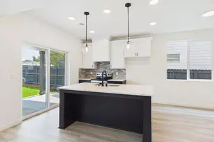 2017 NW 17th Pl, Battle Ground, WA 98604 - Photo 9