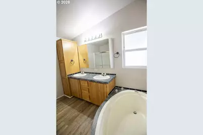 313 12th St, La Grande, OR 97850 - Photo 9