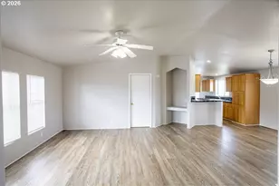 313 12th St, La Grande, OR 97850 - Photo 3