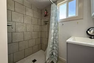 112 SE 15th Ave, Milton-Freewater, OR 97862 - Photo 5