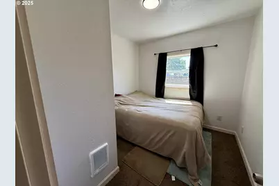 112 SE 15th Ave, Milton-Freewater, OR 97862 - Photo 3