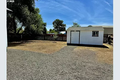 112 SE 15th Ave, Milton-Freewater, OR 97862 - Photo 15
