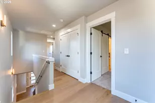 45 NE 87th Ave, Portland, OR 97220 - Photo 17