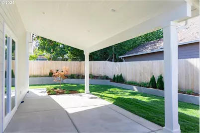 240 SW Jefferson St, Sheridan, OR 97378 - Photo 17