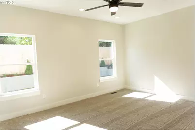 240 SW Jefferson St, Sheridan, OR 97378 - Photo 9