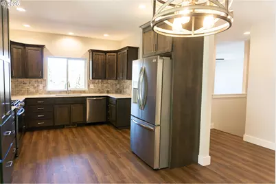 240 SW Jefferson St, Sheridan, OR 97378 - Photo 5