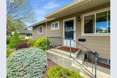 1590 Ash St, Baker City, OR 97814 - Photo 3