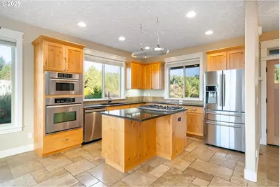 4955 Bourbon Pl W, Tillamook, OR 97141 - Photo 15