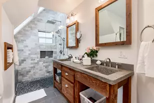 1036 NE Cowls St, McMinnville, OR 97128 - Photo 23