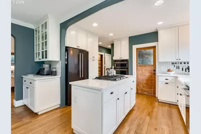 1036 NE Cowls St, McMinnville, OR 97128 - Photo 11