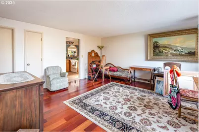 204 Carthage Ave, Eugene, OR 97404 - Photo 13