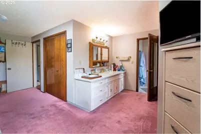 204 Carthage Ave, Eugene, OR 97404 - Photo 21